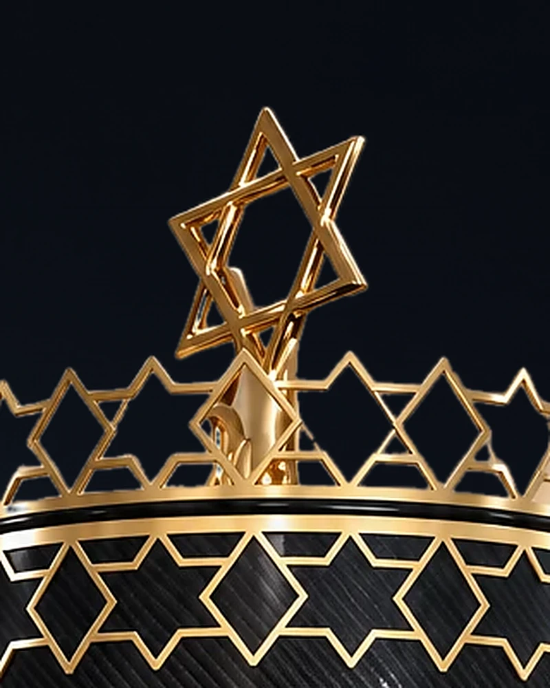 Close-up of the Magen David crown and rising Magen David on top